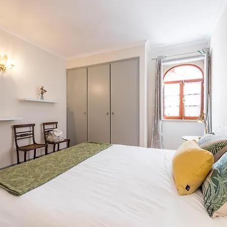 Praca בית הארחה ארוקה