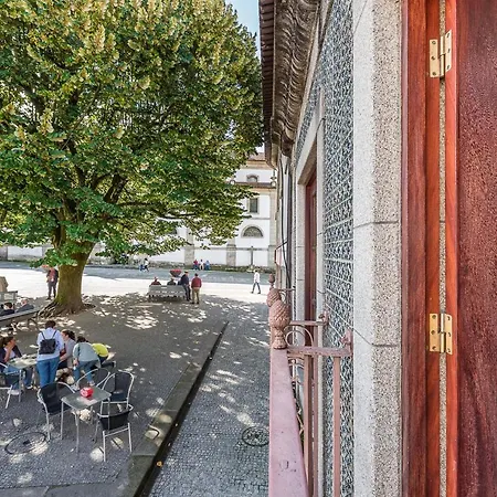 Casa de hóspedes Praça 4*